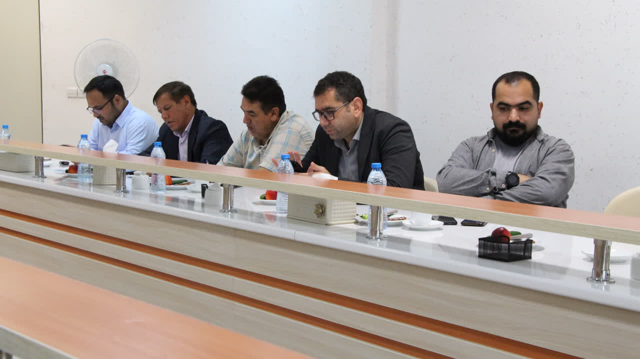 تأکید بر نقش اعتماد و مسئولیت‌پذیری خبرنگاران در عصر هوش مصنوعی