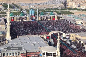 تشییع پیکر مطهر امام مجاهد شهید در شهر مقدس قم