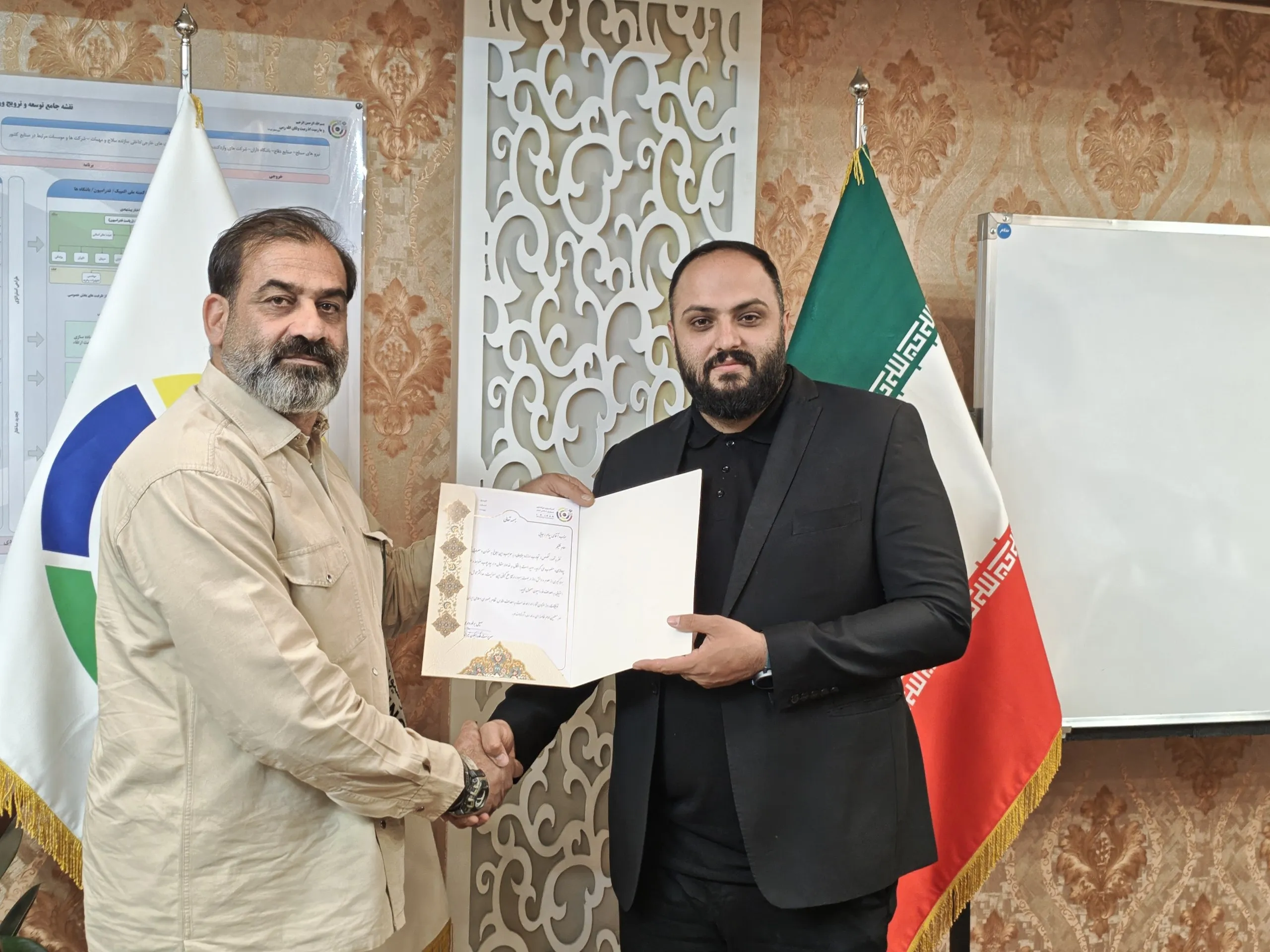 سهیل برخورداری سرپرست فدراسیون تیراندازی و پیام رجایی سرمربی جدید تیم ملی اهداف پروازی 18مهر1405