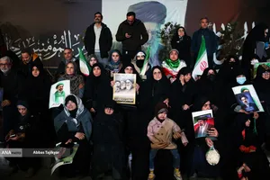 اجتماع مردمی در خونخواهی امام شهید امت - میدان انقلاب