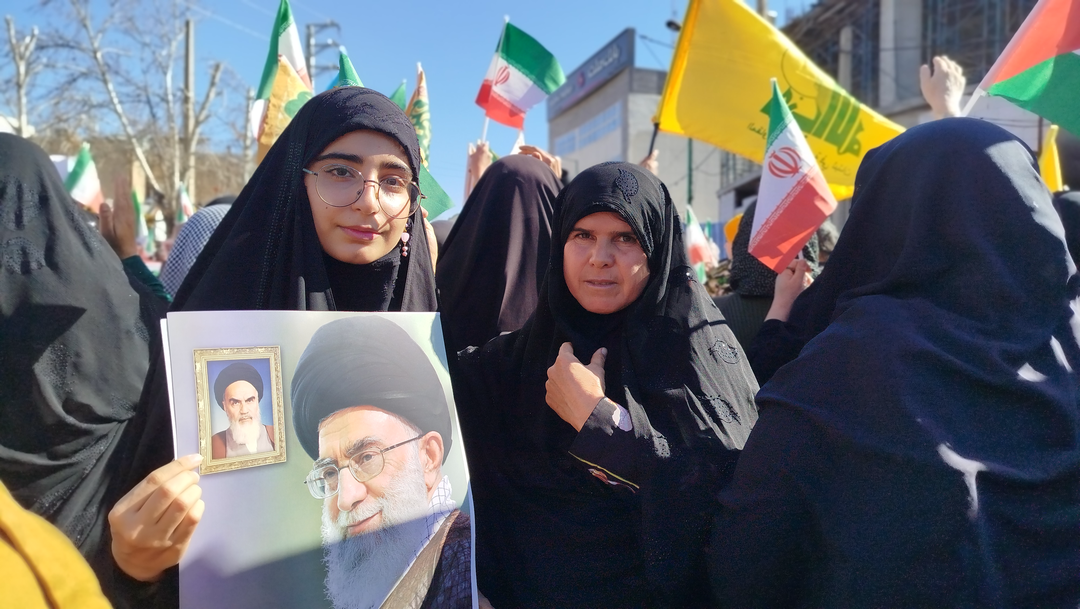 فیلم و عکس| راهپیمایی سراسری در ایران اسلامی؛ مردم با حضور حماسی اقدامات اغتشاشگران مسلح را محکوم کردند