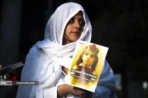 بازدید خبرنگاران خارجی از آثار به&zwnj;جامانده از حمله موشکی رژیم صهیونیستی به ساختمان شیشه ای صدا و سیما که در تاریخ ۲۴ تیرماه صورت گرفت