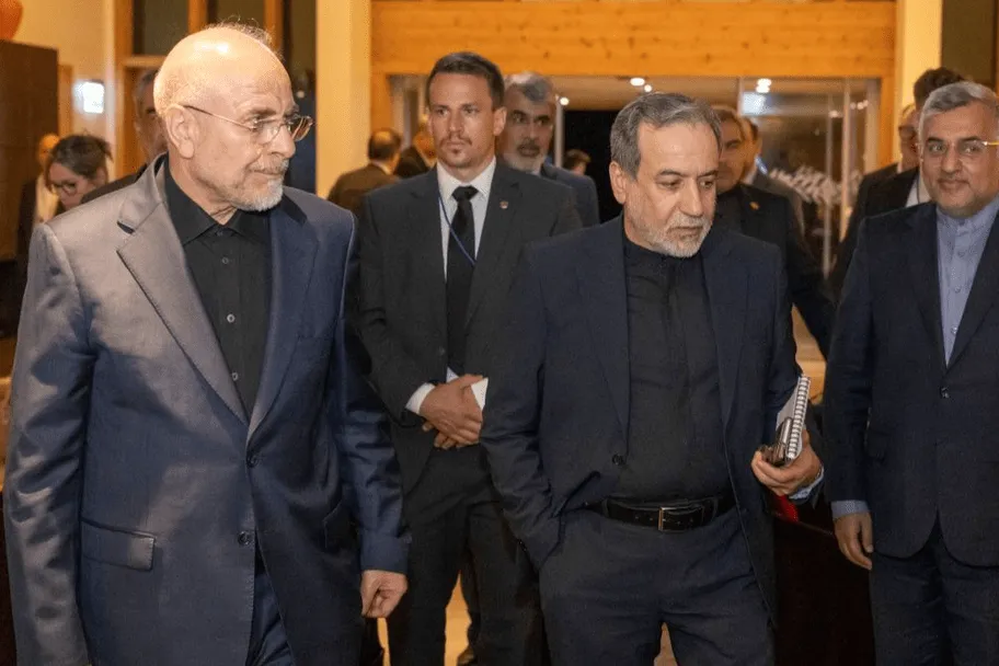 حضور هیأت جمهوری اسلامی ایران در مذاکرات سوئیس 