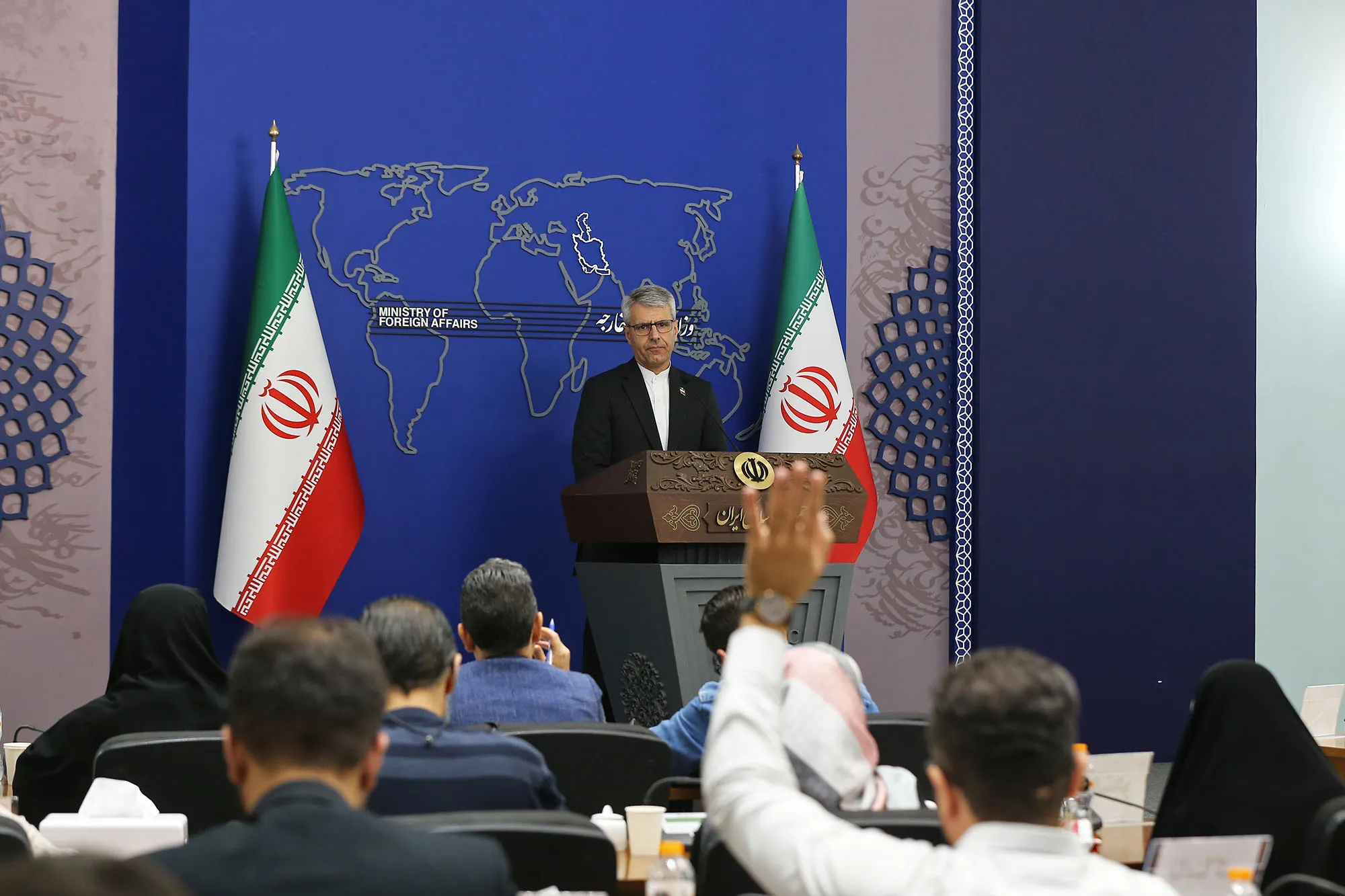 نشست خبری اسماعیل بقایی سخنگوی وزارت امور خارجه