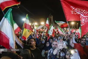 دویستمین شب اجتماع