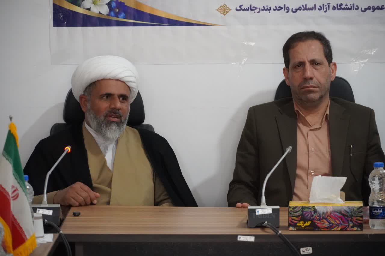 دانشگاه باید در تحقق توسعه سواحل مکران نقش‌آفرین باشد