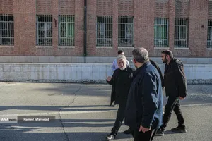 بازدید دکتر بیژن رنجبر رئیس دانشگاه آزاد اسلامی، پس از حمله هوایی آمریکا و رژیم صهیونیستی به سفارت سابق آمریکا(لانه جاسوسی) 