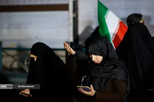 اقامه نماز استغاثه به امام زمان زمان(عج) - میدان ولیعصر (عج)
