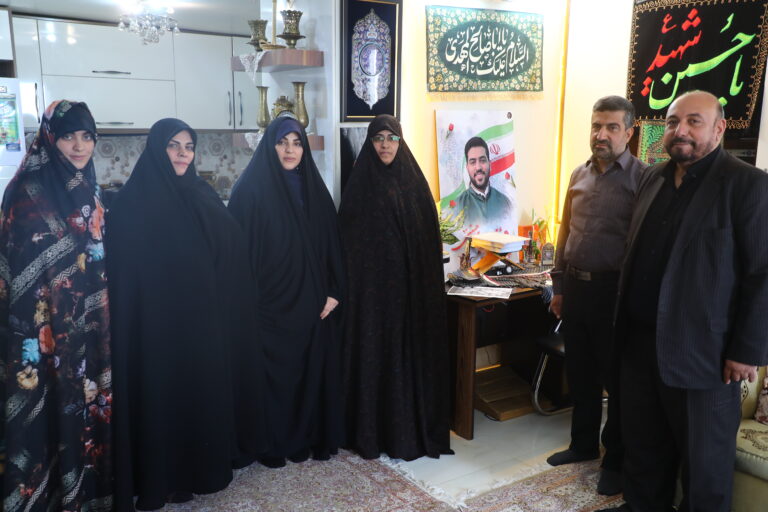 تأکید مسئولان دانشگاه آزاد اسلامی بر الگوسازی سبک زندگی زینبی و جایگاه رفیع خانواده‌های معظم شهدا