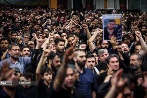 مراسم عزاداری شام غریبان حسینی در جوار محل شهادت قائد شهید
