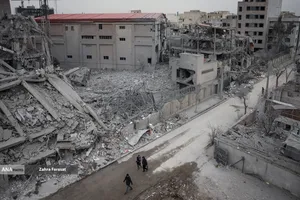 آثار تجاوز هوایی آمریکایی _ صهیونیستی به اماکن مسکونی