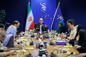 محمدرضا هرمزی&zwnj;نژاد رئیس بنیاد ملی علم ایران در نشست خبری برنامه ملی جهش