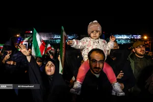 مراسم عزاداری در سوگ رهبر شهید انقلاب - میدان هفت تیر

