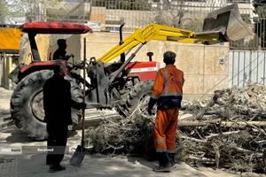 در پی تجاوز جنایتکاران آمریکایی-صهیونی به مناطق مسکونی اصفهان، گروه های جهادی از لحظات ابتدایی وقوع این جنایت، در کنار امدادگران مشغول خدمت رسانی، آواربرداری و بازسازی منازل آسیب دیده مردم هستند.