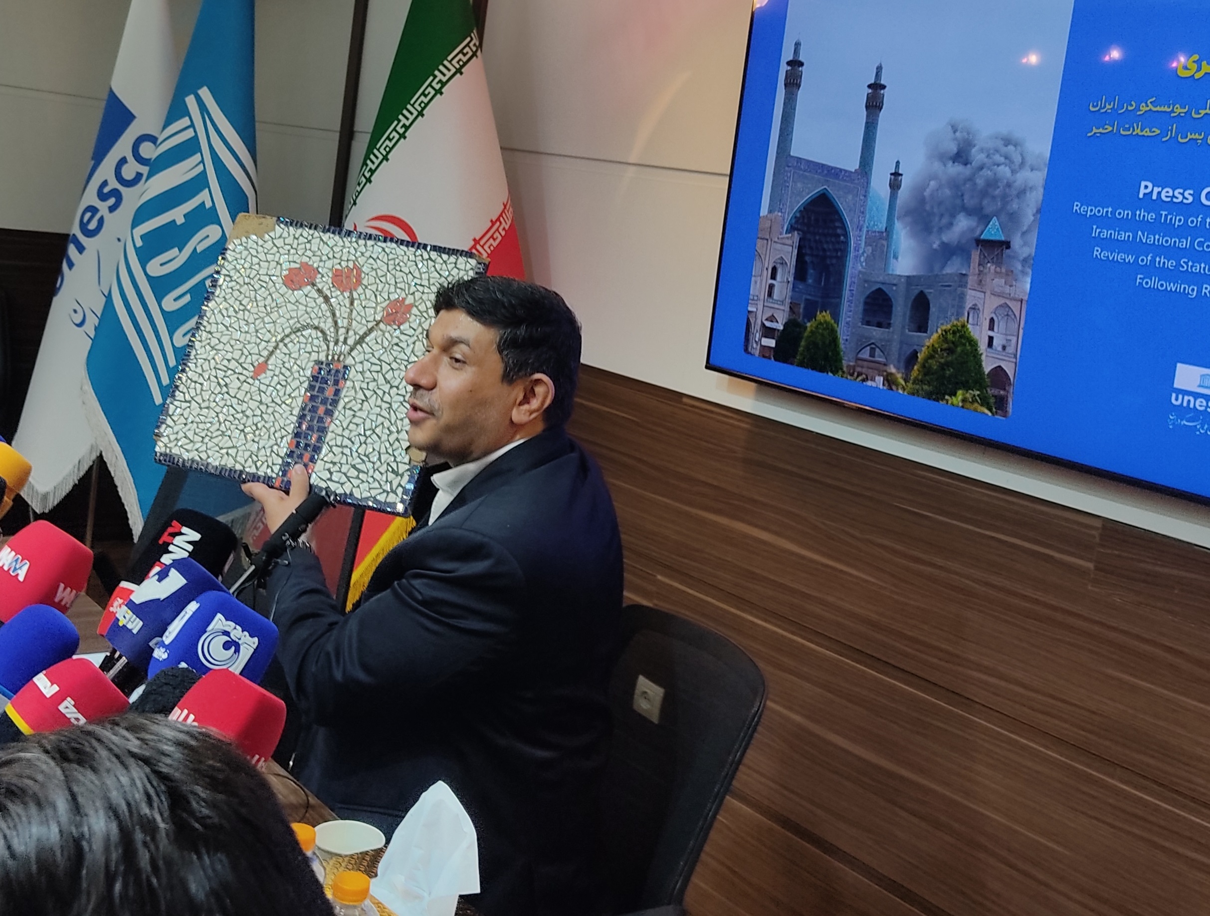 بررسی گزارش حملات به اماکن تاریخی در شورای اجرایی یونسکو/ وقتی کمک ترامپ به کاشی‌کاری‌های خرم‌آباد رسید!