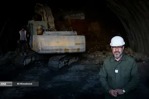 حسین دهقان رئیس بنیاد مستضعفان