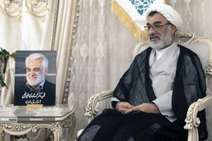 دیدار حجت الاسلام و المسلمین عبدالحسین خسروپناه دبیر شورای عالی انقلاب فرهنگی با خانواده شهید دکتر محمد مهدی طهرانچی