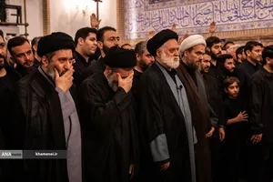  مراسم اقامه نماز بر پیکر مطهر رهبر شهید انقلاب در حرم رضوی 