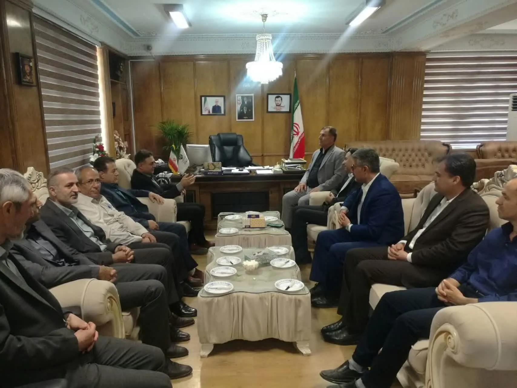 نشست با میاندواب