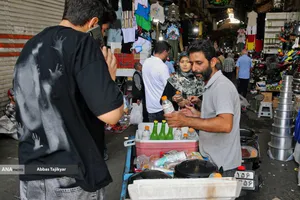 فروش نوشیدنی در گرمای تابستان