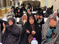 دعای كميل ؛ صحنه ديگری از تجلی نجواهای عاشقانه زائران ایرانی+عکس