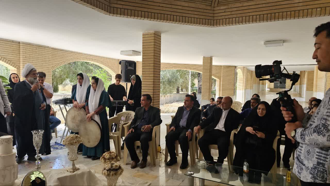 جشن عشق، جشن مهربانی؛ تکثیر شادی در کنار سالمندان با ابتکار دانشجویان کاشانی