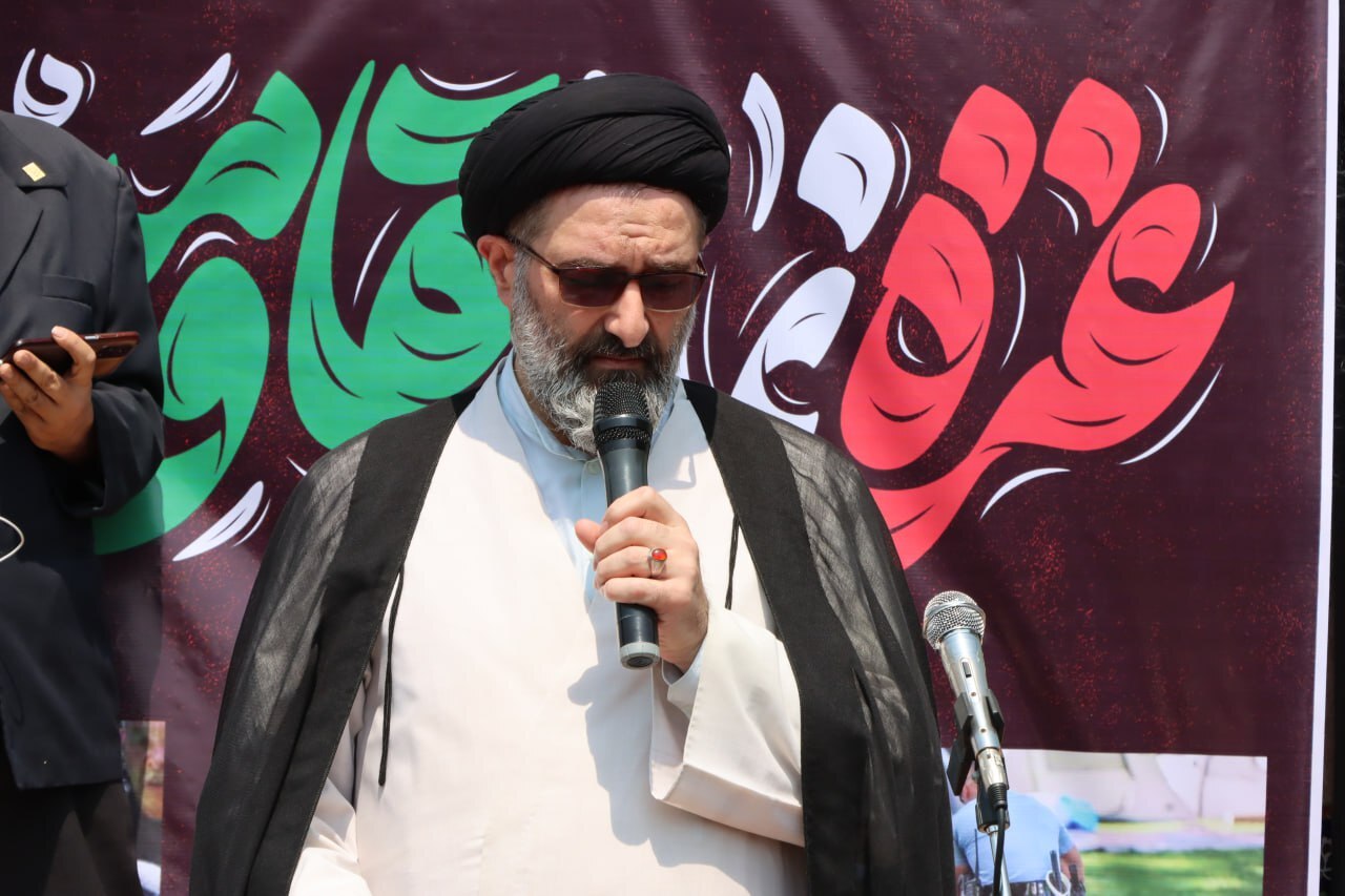 تجمع دانشجویان در دانشگاه آزاد گیلان