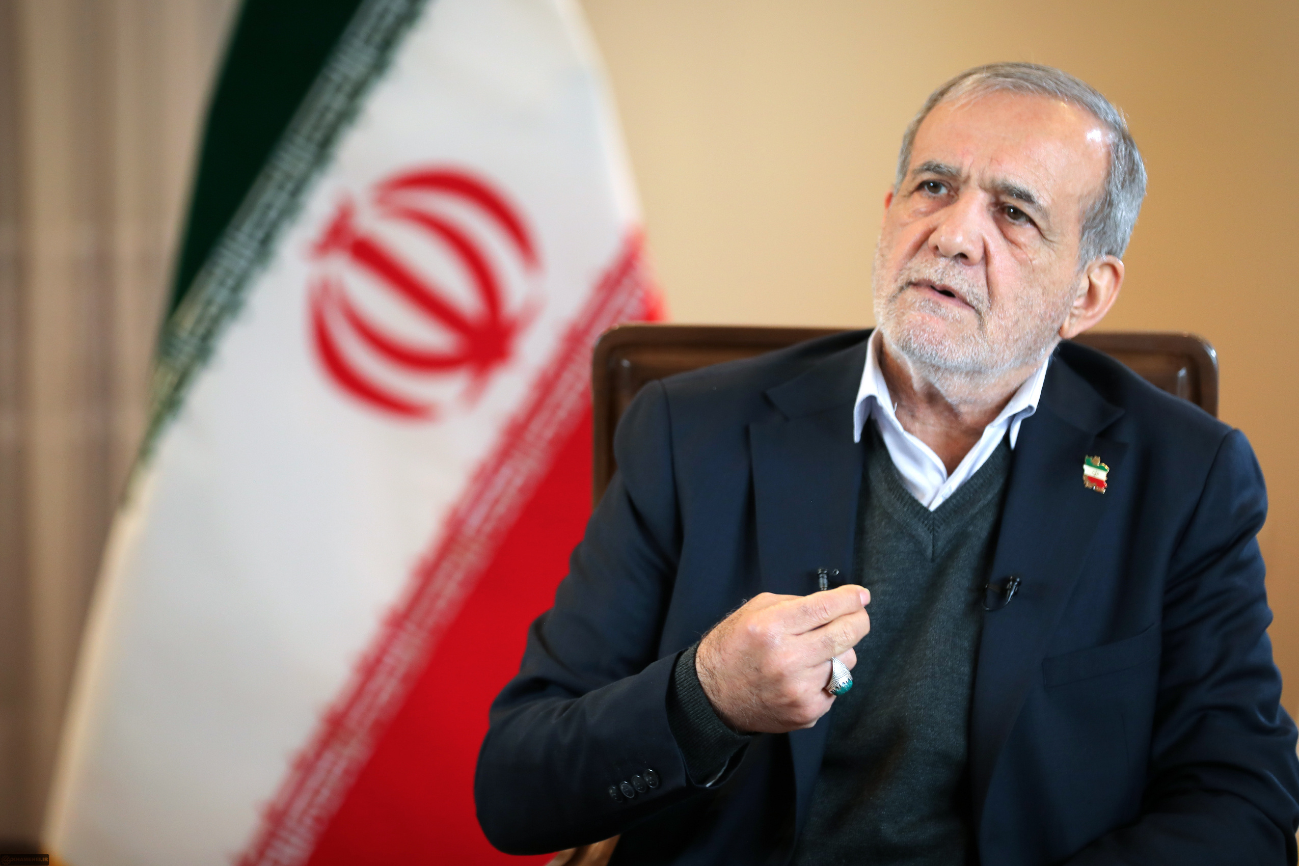 پزشکیان: برای تأمین معیشت مردم برنامه ۲۰ بندی داریم