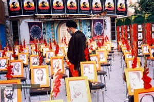 مجموعه تصاویر قاب های ماندگار از مجاهد خستگی ناپذیر حضرت آیت&zwnj;الله العظمی شهید سیدعلی حسینی خامنه&zwnj;ای(رحمه الله علیه)