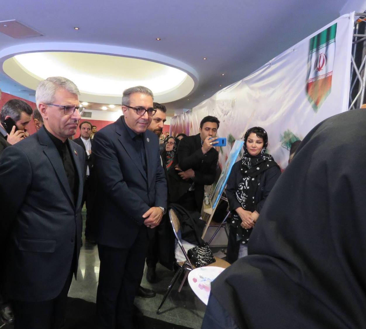 واحد فرشچیان