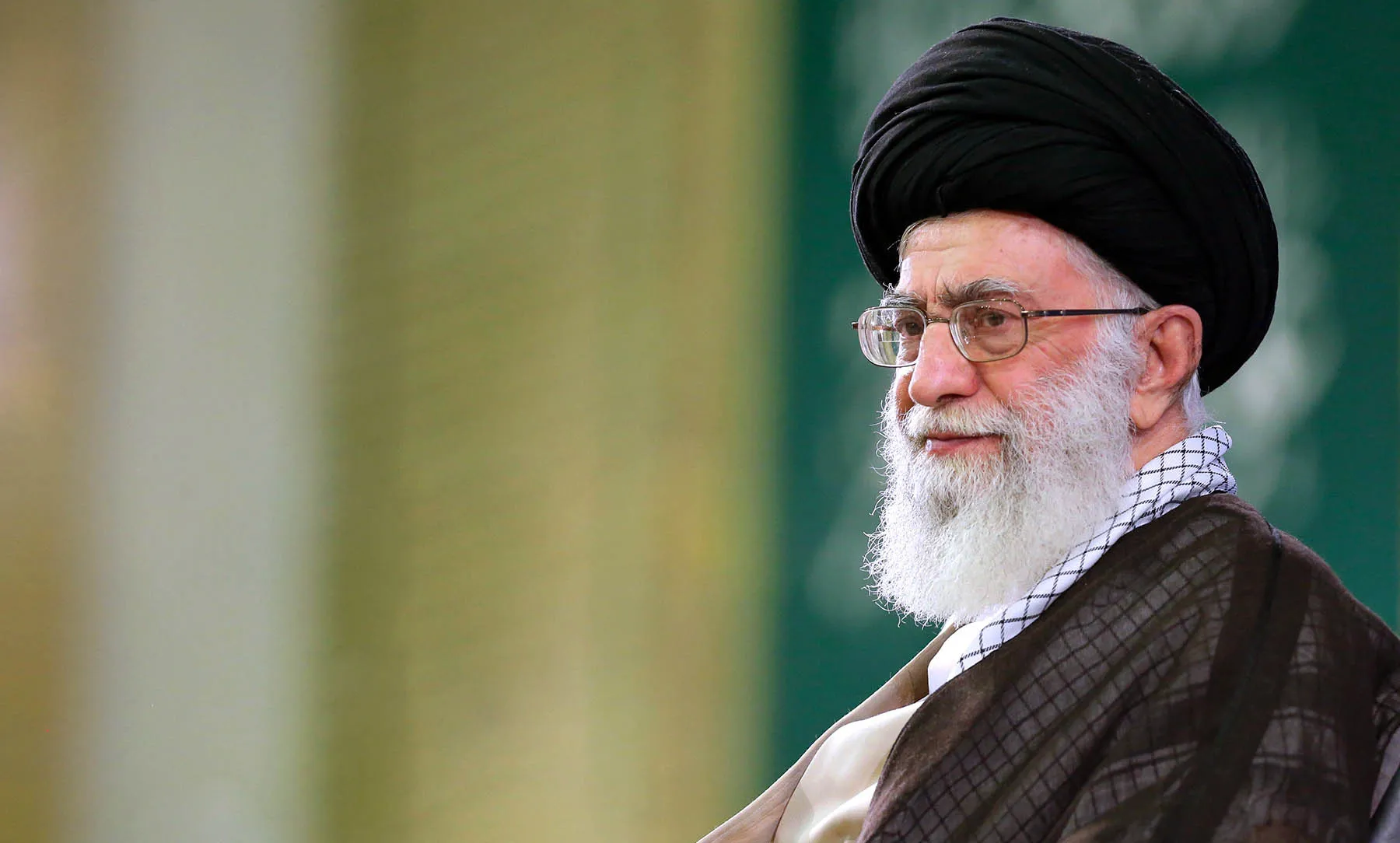 عکس رهبر انقلاب اسلامی شهید آیت الله خامنه ای