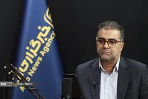 گفت&zwnj;وگوی آنا با  امیر یونسیان رئیس شبکه آزمایشگاهی کشور
