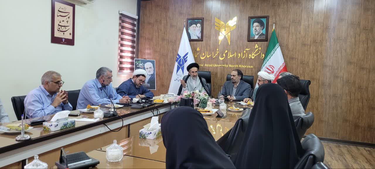 نقش موثر فضاسازی فرهنگی دانشگاه و توجه به ظرفیت‌های ارزشمند شهدا در ایجاد فضای نشاط دانشجویان