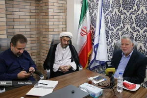 نشست علمی با موضوع نقش امام مجاهد شهید در تقریب مذاهب