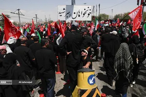 تشییع پیکر مطهر آقای شهید ایران و خانواده ایشان