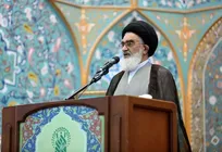 امام جمعه قم: تغییر رویکرد دشمن نشان‌دهنده جابه‌جایی موازنه قدرت به نفع ایران است