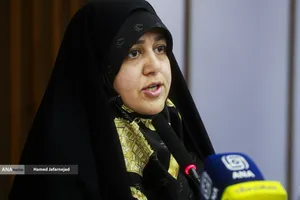 سمیرا خطیب زاده عضو هیأت علمی دانشکده فرهنگ و ارتباطات دانشگاه بین المللی صوره دبیر علمی هم&zwnj;اندیشی مرزبانی دیجیتال