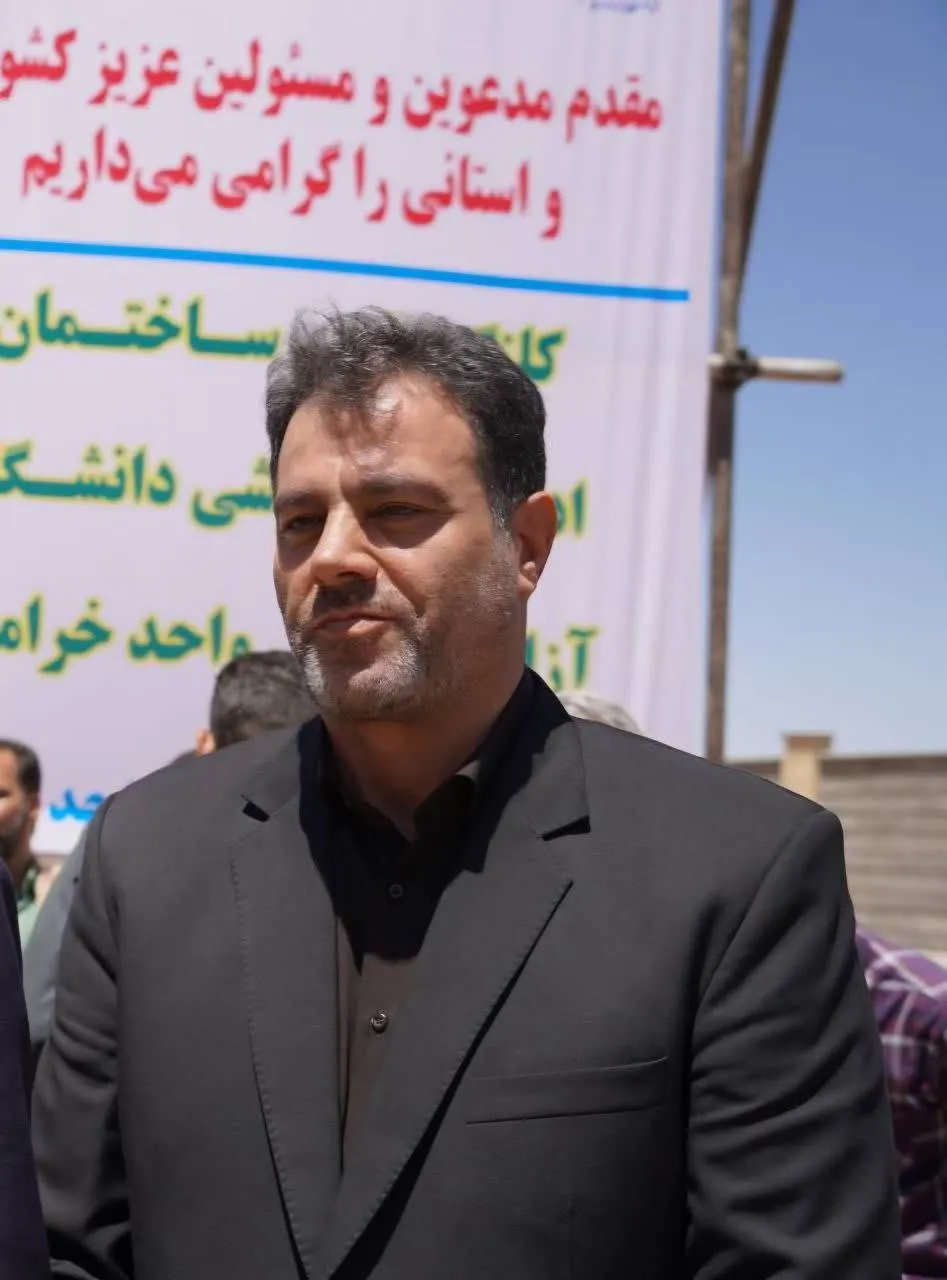 غفار زارعی رئیس دانشگاه آزاد اسلامی مرکز خرامه