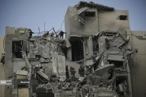 حملات مرگبار موشکی ایران - آوارگی و حیرانی صهیونیست ها