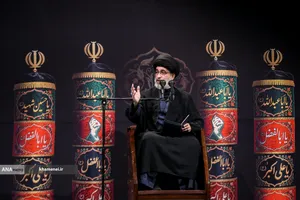  اولین شب مراسم عزاداری ماه محرم در جوار محل عروج ملکوتی قائد شهید انقلاب اسلامی حضرت آیت الله العظمی شهید سید علی خامنه ای