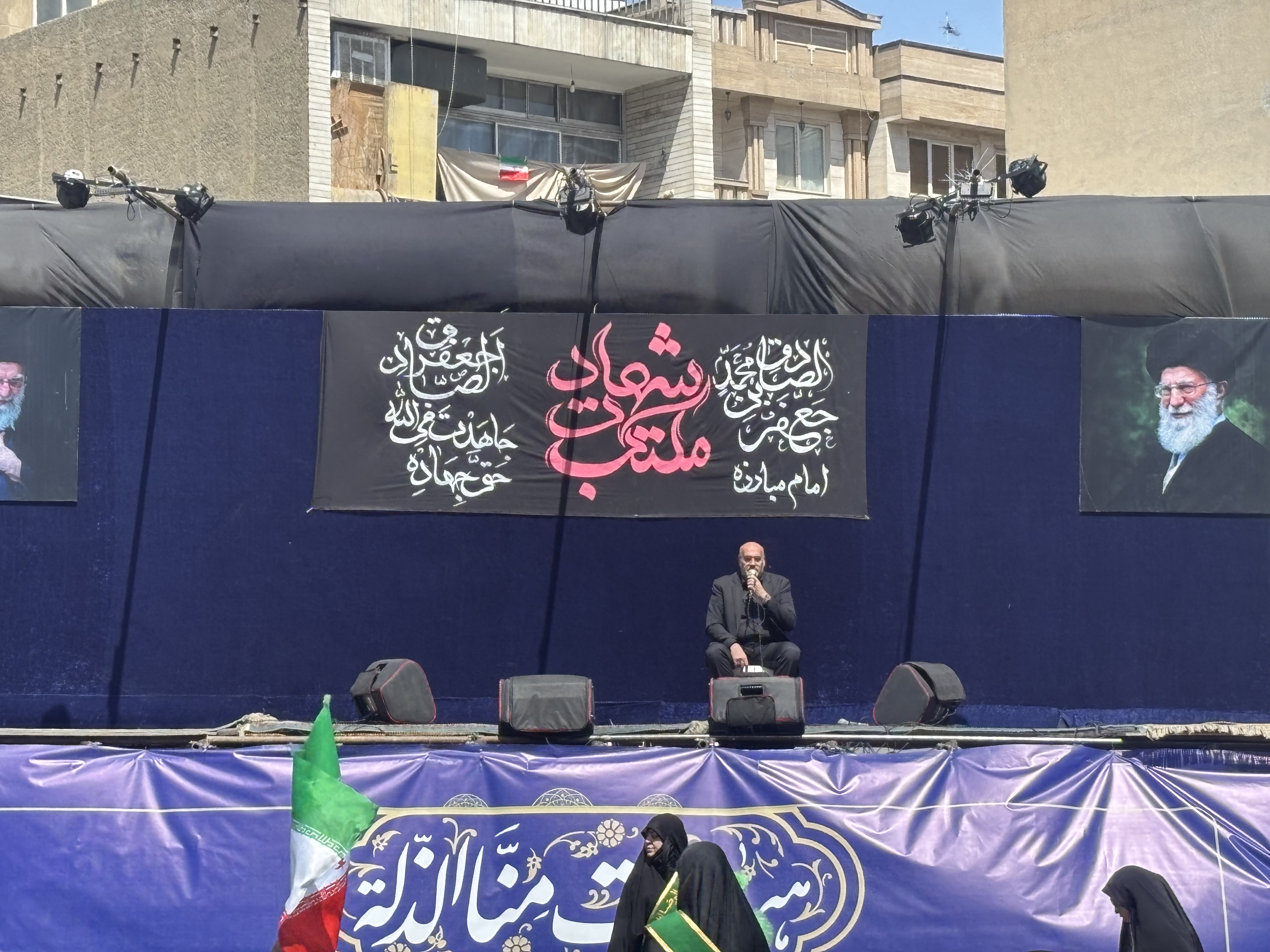 سه شنبه/آغاز بزرگترین تجمع مردمی «مکتب شهادت» در میدان جمهوری سه شنبه/آغاز بزرگترین تجمع مردمی «مکتب شهادت» در میدان جمهوری