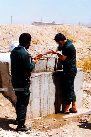 مجموعه تصاویر قاب های ماندگار از مجاهد خستگی ناپذیر حضرت آیت&zwnj;الله العظمی شهید سیدعلی حسینی خامنه&zwnj;ای(رحمه الله علیه)