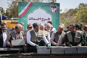 محمدصادق معتمدیان استاندار تهران و  سردار حسن حسن&zwnj;زاده فرمانده سپاه تهران