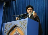 امام جمعه ارومیه: سکوت و مواضع برخی هنرمندان جای تأمل دارد