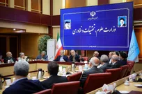 پزشکیان: دانشگاه‌ها باید به کانون‌های حل مسائل کشور تبدیل شوند/ حمایت دولت از نقش‌آفرینی دانشگاه‌ها