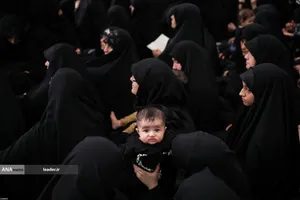 مراسم عزاداری شام غریبان حسینی (ع) در حسینیه امام خمینی