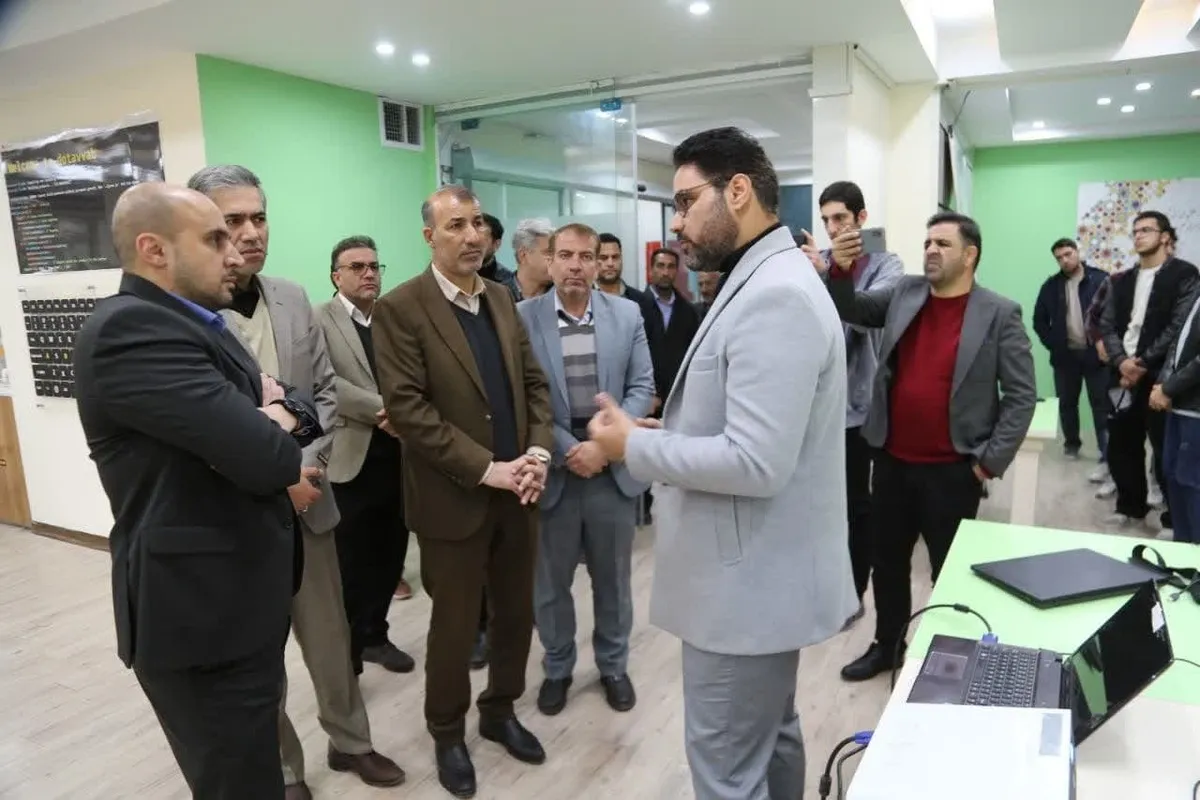 حمایت از مرکز رشد دانشگاه آزاد ایلام با محصولات فناورانه متنوع