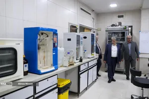 بازدید رنجبر از شرکت&zwnj;های دانش بنیان دانشگاه آزاد اسلامی استان اصفهان