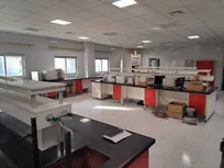 خدمات آزمایشگاه‌های دانشگاه آزاد خراسان رضوی از پشتیبانی آموزشی تا تولید محصولات دانش‌بنیان