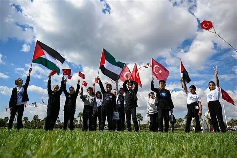 همبستگی کودکان ترکیه با کودکان فلسطین
